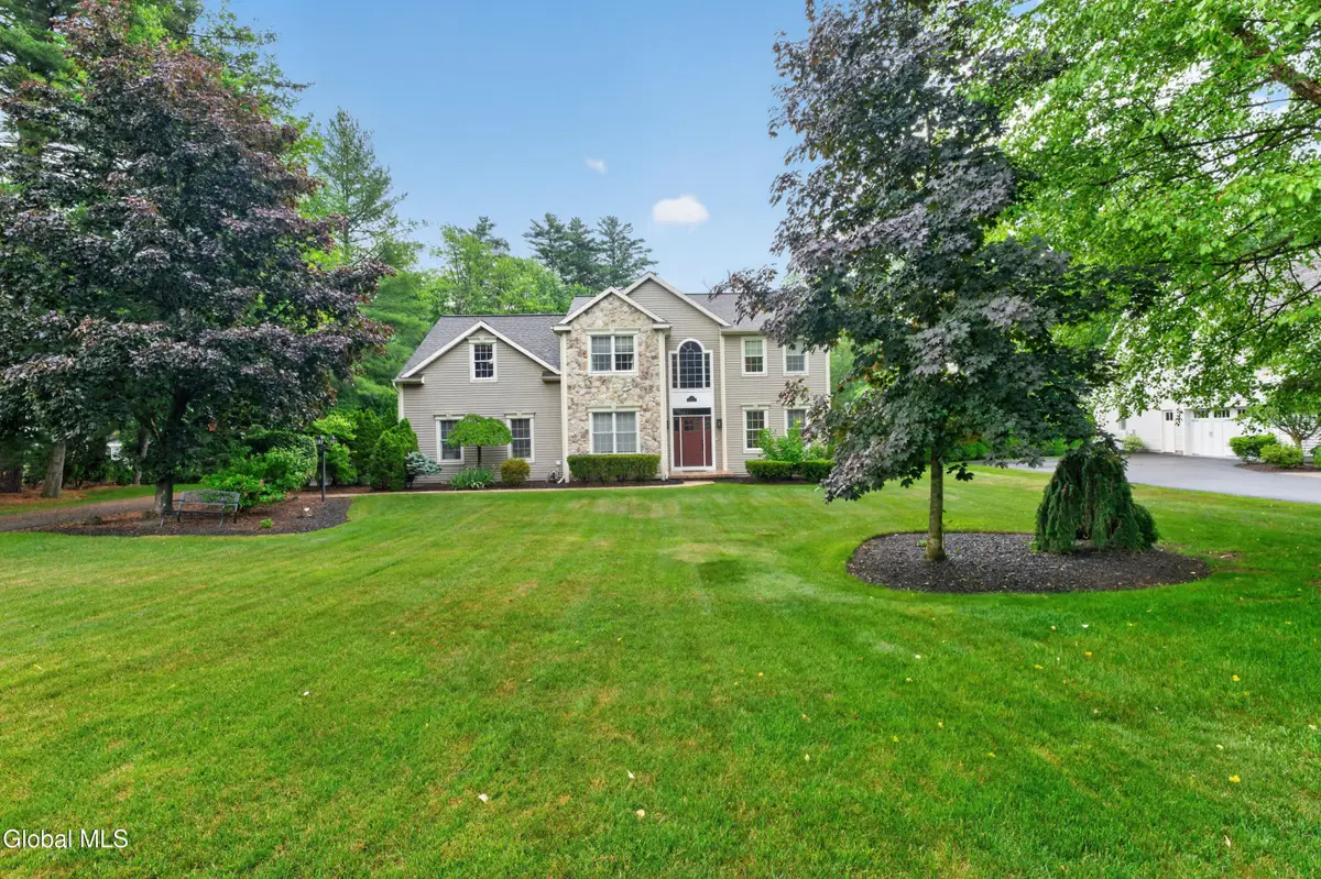 35 Ginger Terrace, Halfmoon, NY 12065 - #1