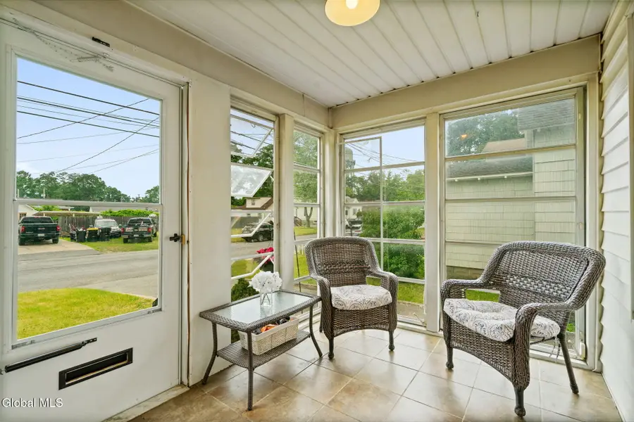 2527 1st Avenue, Rotterdam, NY 12303 - #3