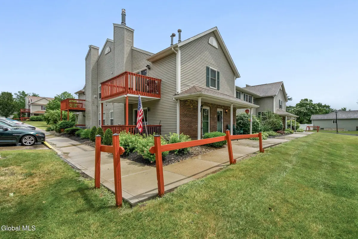 1200 Hillside Avenue #APT 401, Niskayuna, NY 12309 - #1