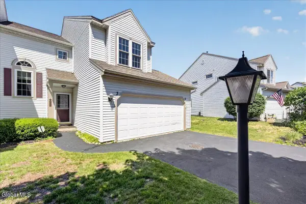 3 Highpointe Drive, Troy, NY 12182