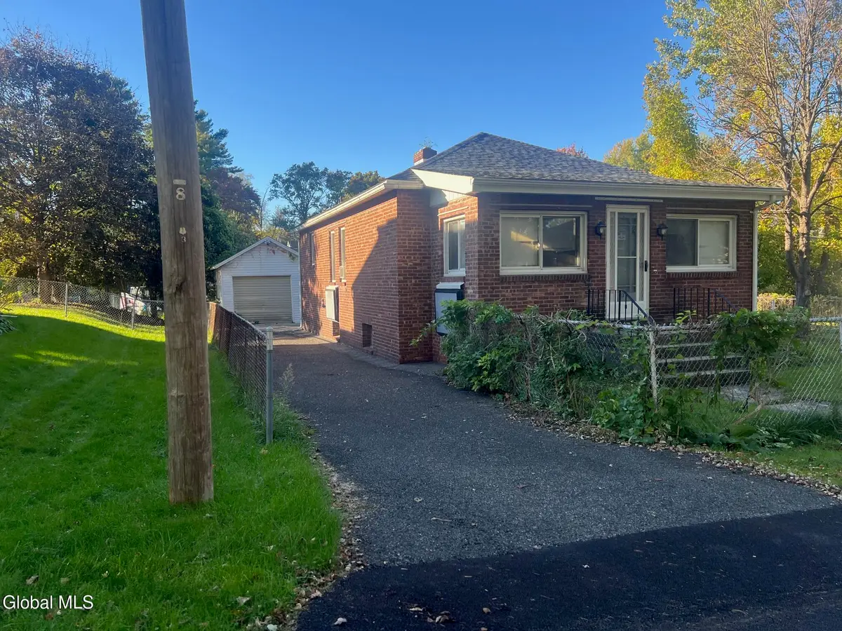 11 Pine Street, Bethlehem, NY 12203 - #1