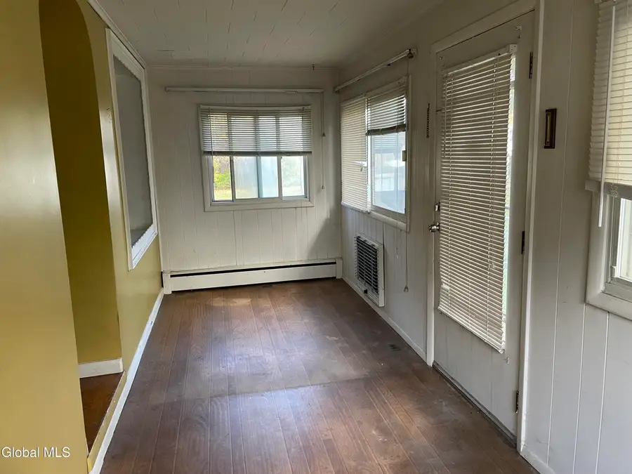 11 Pine Street, Bethlehem, NY 12203 - #3