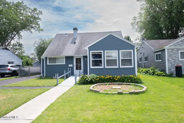 12 Jase Court, Albany, NY 12208