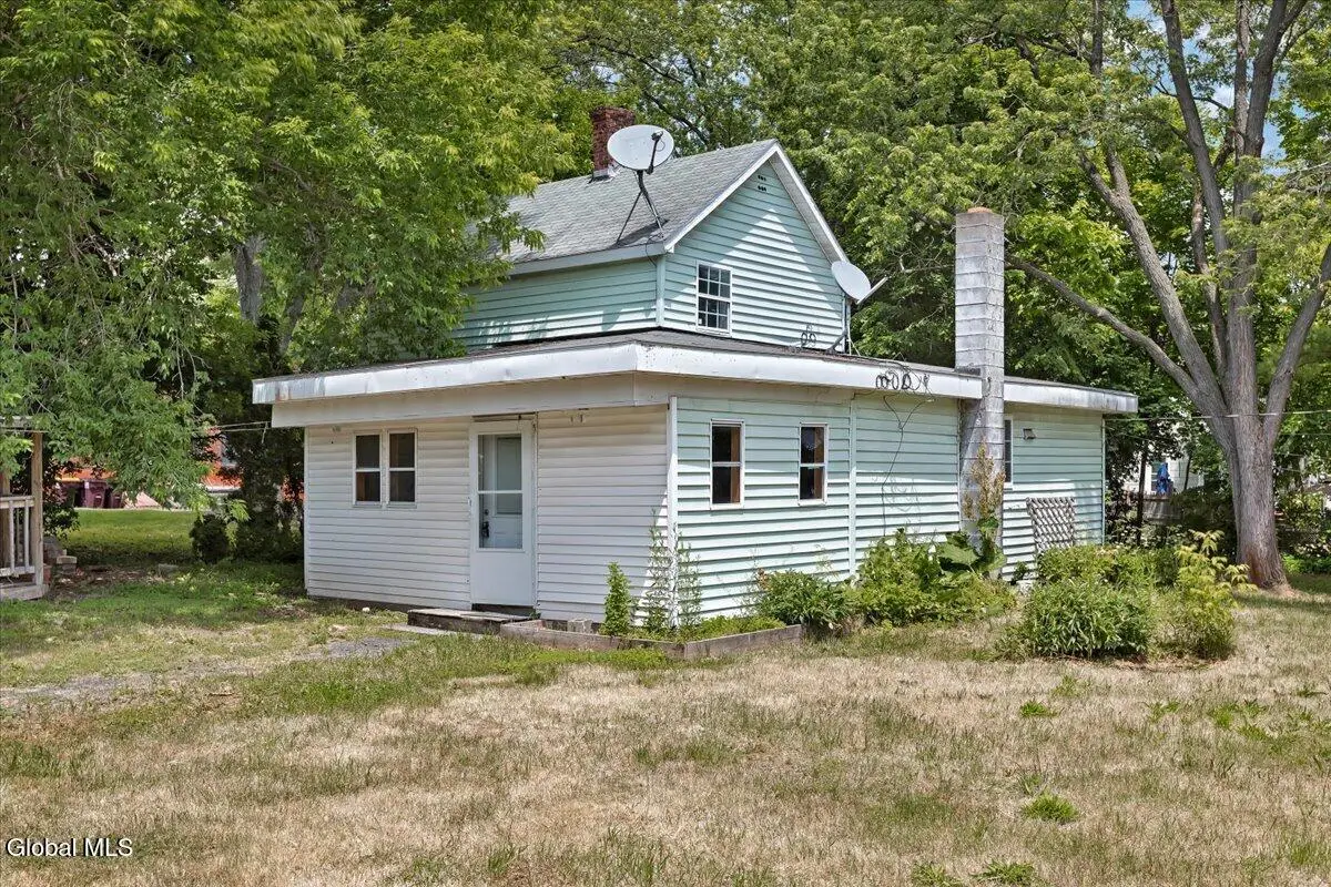 7 Clearwater Street, Ravena, NY 12143 - #1