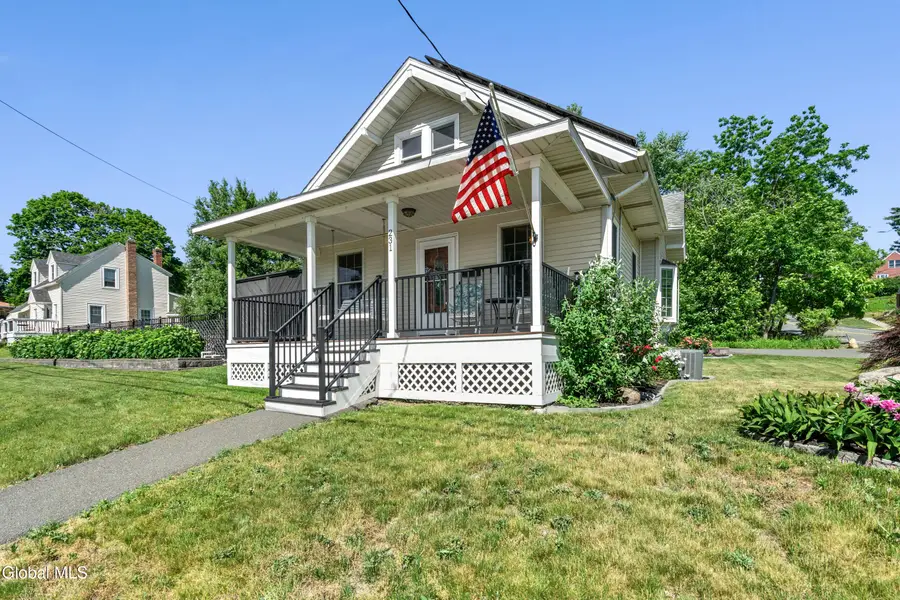 231 Summit Avenue, Hampton Manor, NY 12144 - #2