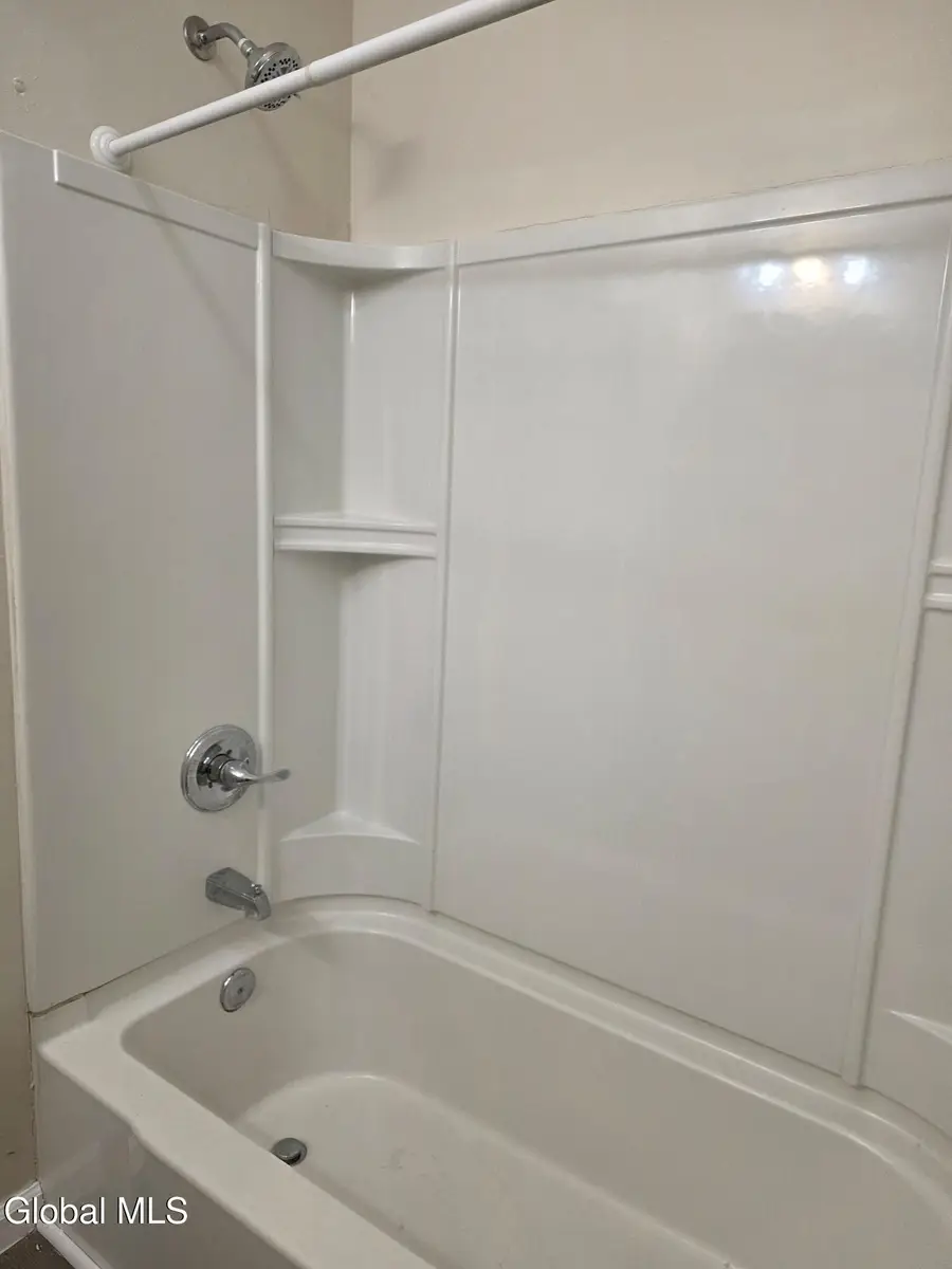 464-466 Washington Avenue, Albany, NY 12203 - #2