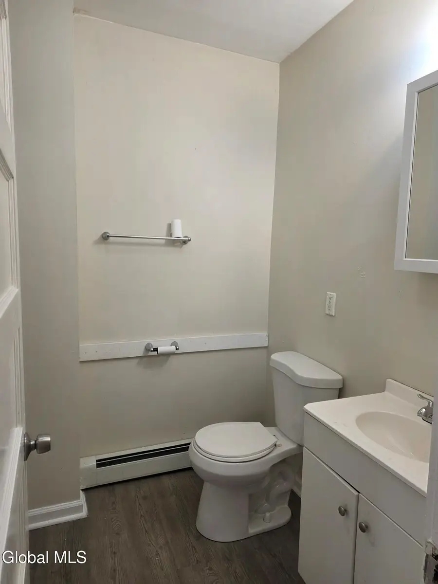464-466 Washington Avenue, Albany, NY 12203 - #3