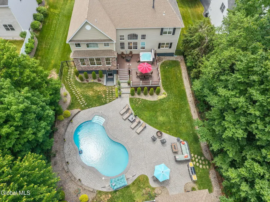 35 Shinnecock Hills Drive, Colonie, NY 12205 - #3