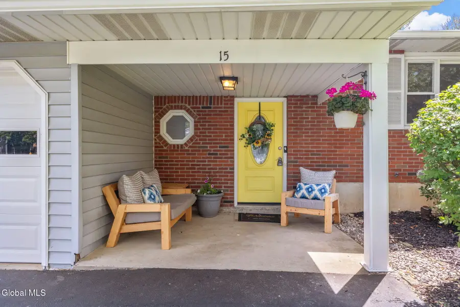 15 Longmeadow Drive, Bethlehem, NY 12054 - #2