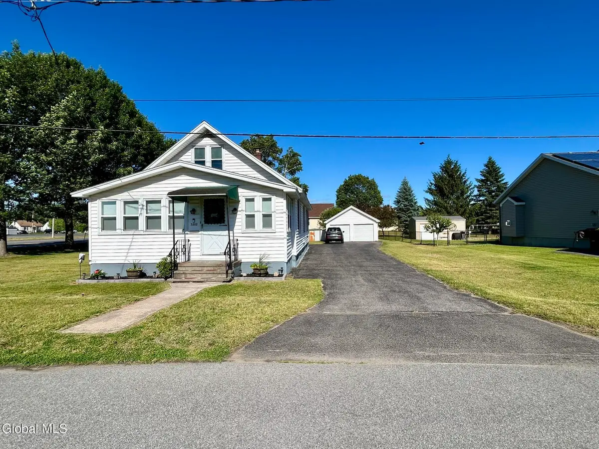 3202 Delmar Avenue, Rotterdam, NY 12306 - #1