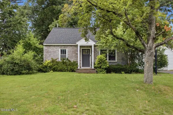9 Sumter Avenue, Guilderland, NY 12203