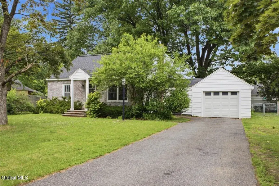 9 Sumter Avenue, Westmere, NY 12203 - #2