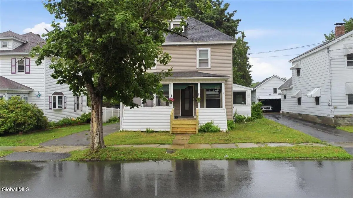28 W 8th Avenue, Gloversville, NY 12078 - #1