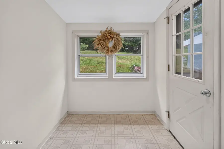 86 Mann Avenue, Troy, NY 12180 - #2
