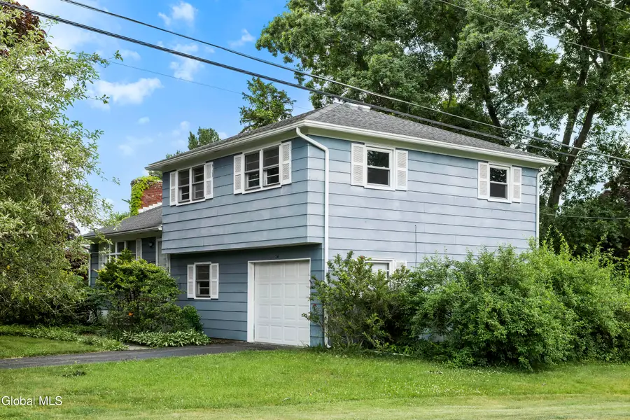 34 Greenock Road, Bethlehem, NY 12054 - #3