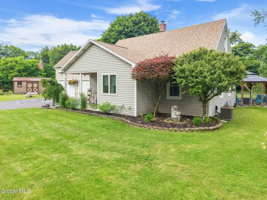 1146 Dunnsville Road, Rotterdam, NY 12306 - #3