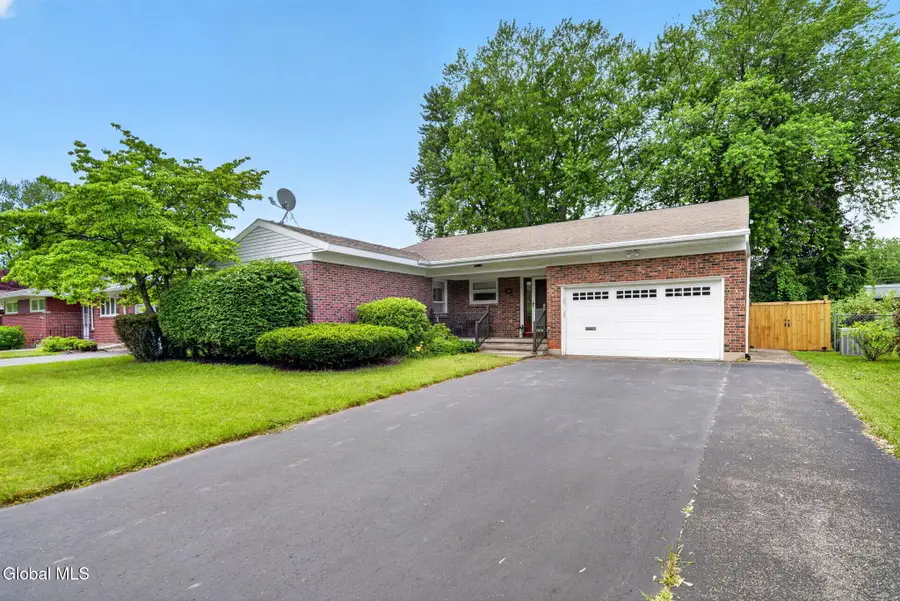 30 Colonial Avenue, Albany, NY 12203 - #3