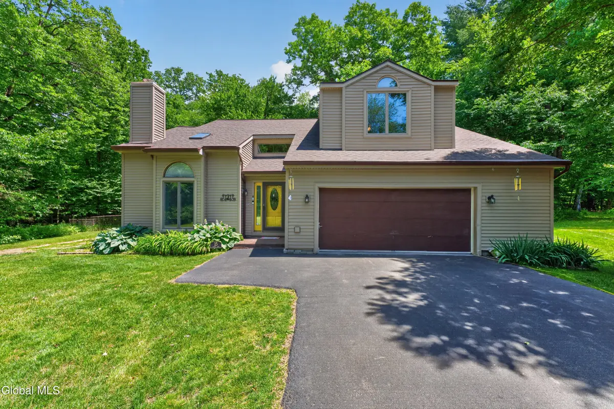 15 Arbor Lane, Clifton Park, NY 12065 - #1