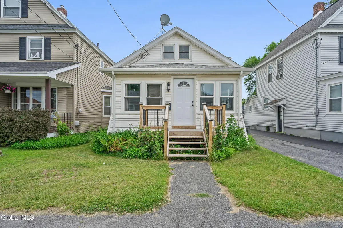 2726 Denver Avenue, Rotterdam, NY 12306 - #1