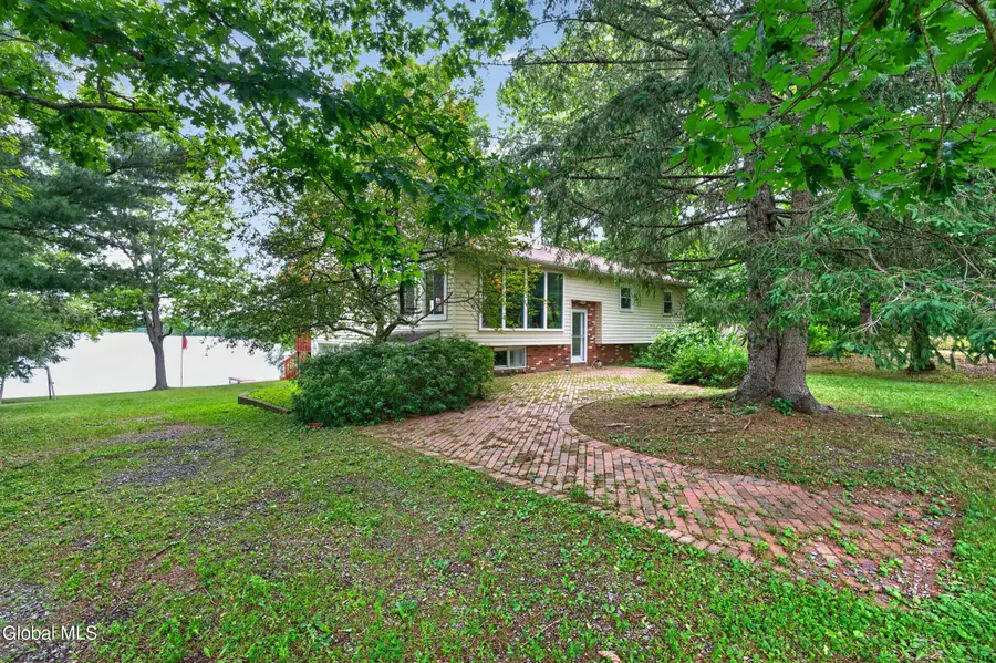 43 Lakeview Drive, Niverville, NY 12184 - #2