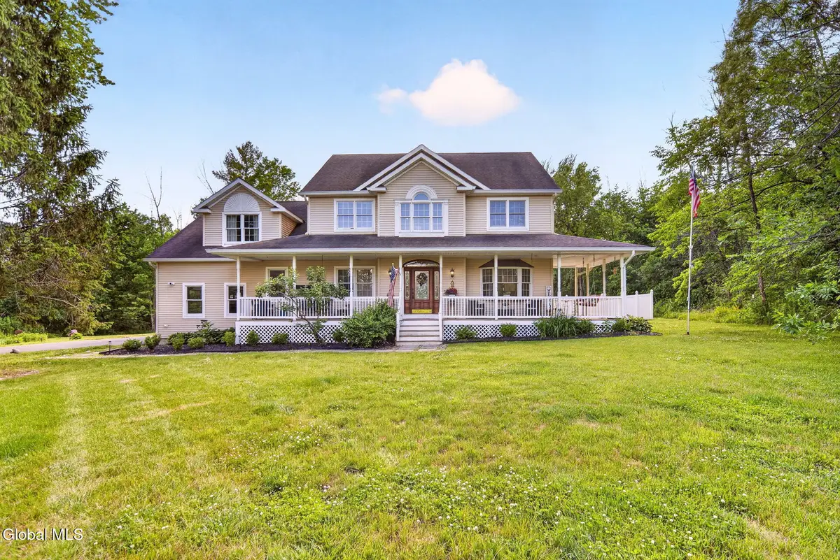 25 Outlet Road, Ballston, NY 12019 - #1