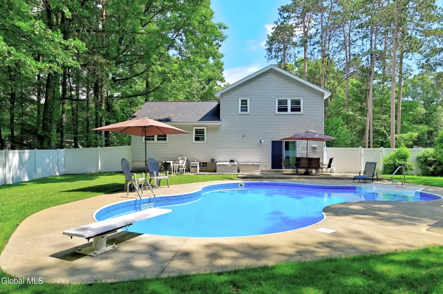 33 Wineberry Lane, Malta, NY 12020 - #2