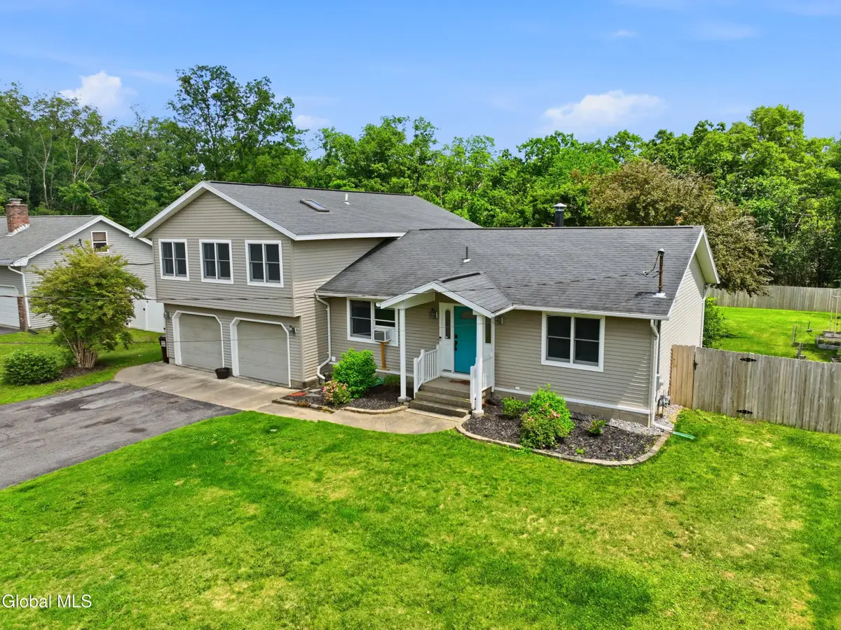 132 Spring Road, Glenville, NY 12302 - #1
