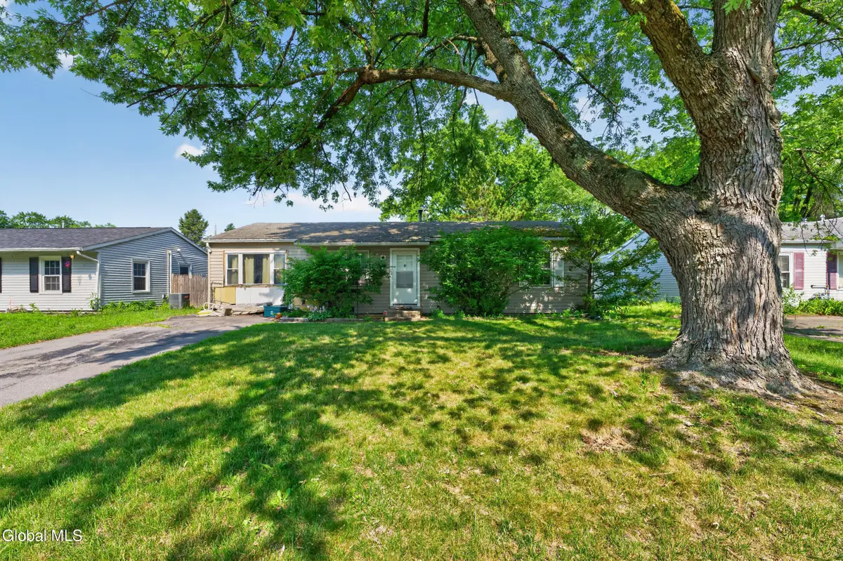 22 Mildred Lane, Colonie, NY 12110 - #1
