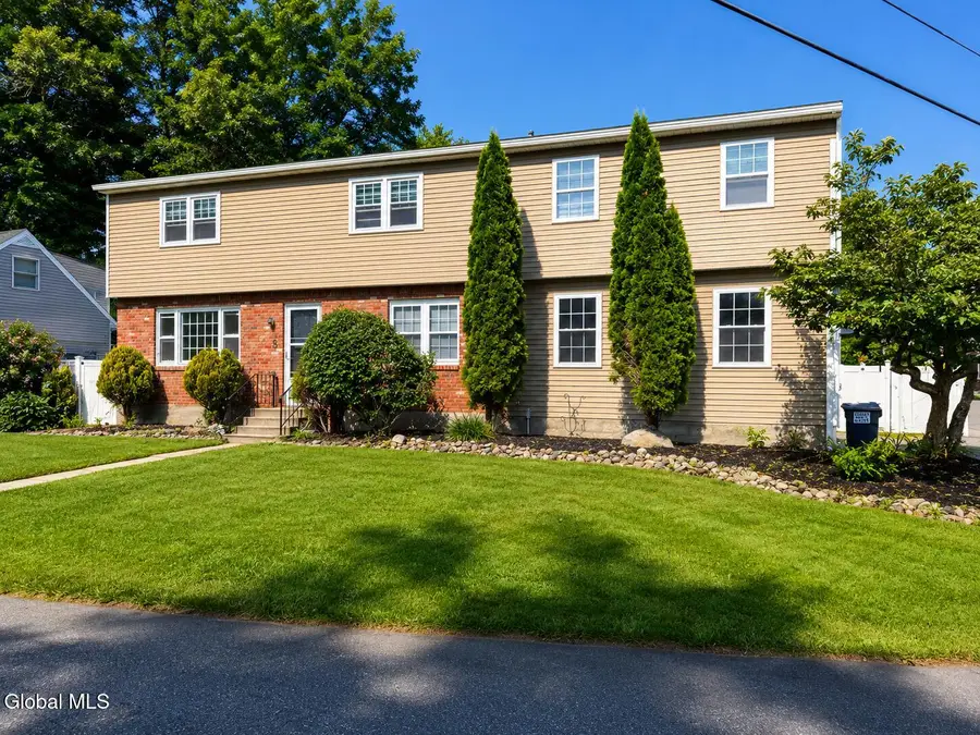 8 Emerson Drive, Colonie, NY 12110 - #3
