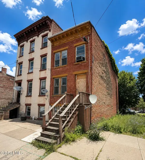 52 Clinton Street, Albany, NY 12202