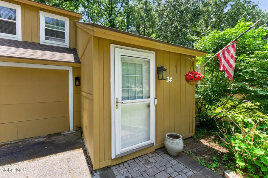 34 Pepperbush Place, Malta, NY 12020 - #3