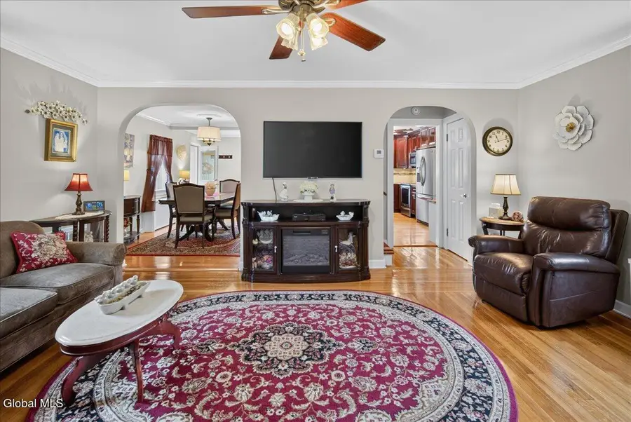 2047 Cedarlawn Avenue, Rotterdam, NY 12306 - #2