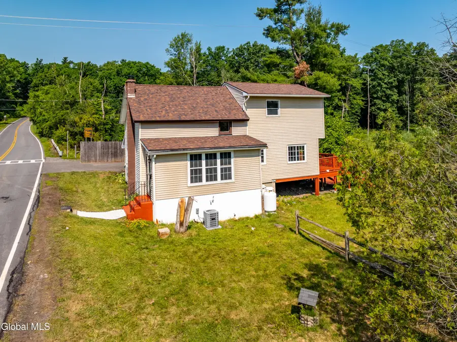 9 Lower Newtown Road, Halfmoon, NY 12188 - #2