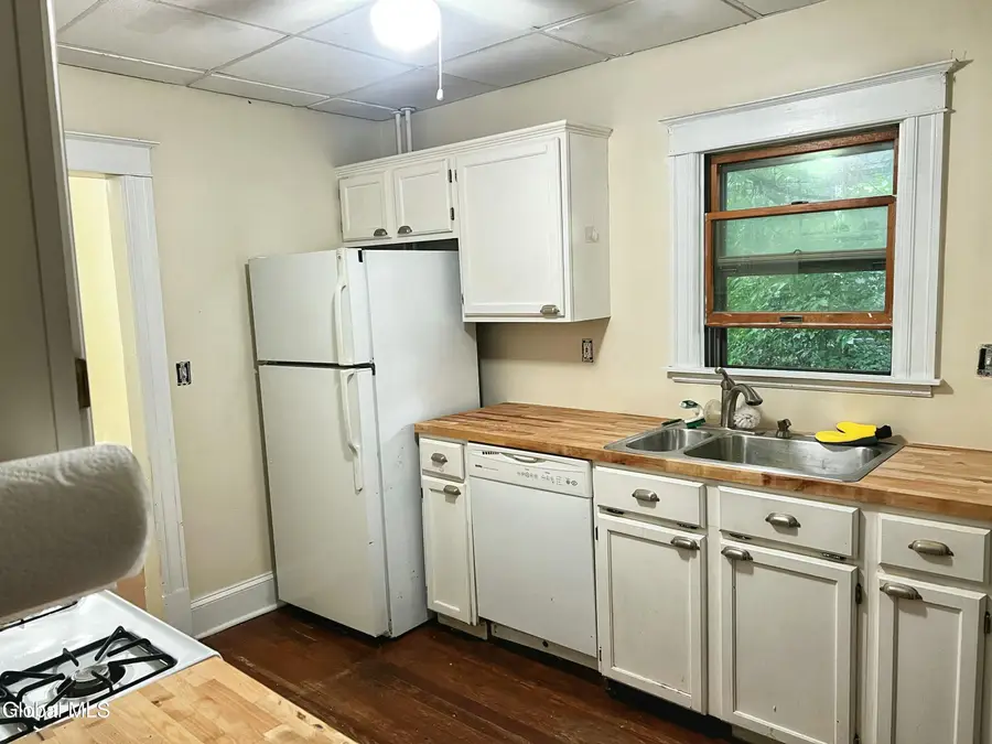 14 Bleeker Avenue, Troy, NY 12180 - #3