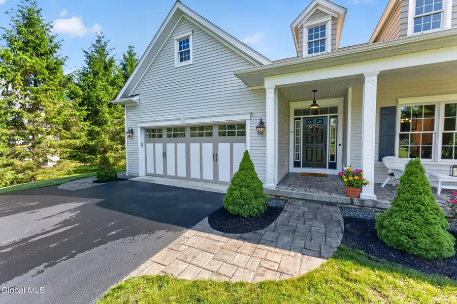 14 Westfall Court, Averill Park, NY 12018 - #3