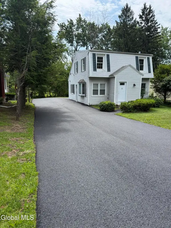 47 Lishakill Road, Colonie, NY 12205