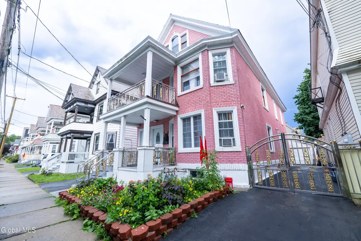 22 Elder Street, Schenectady, NY 12304 - #1