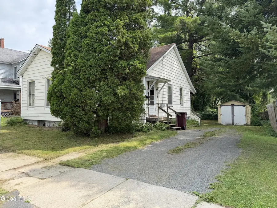 8 Mckinley Place, Gloversville, NY 12078 - #2
