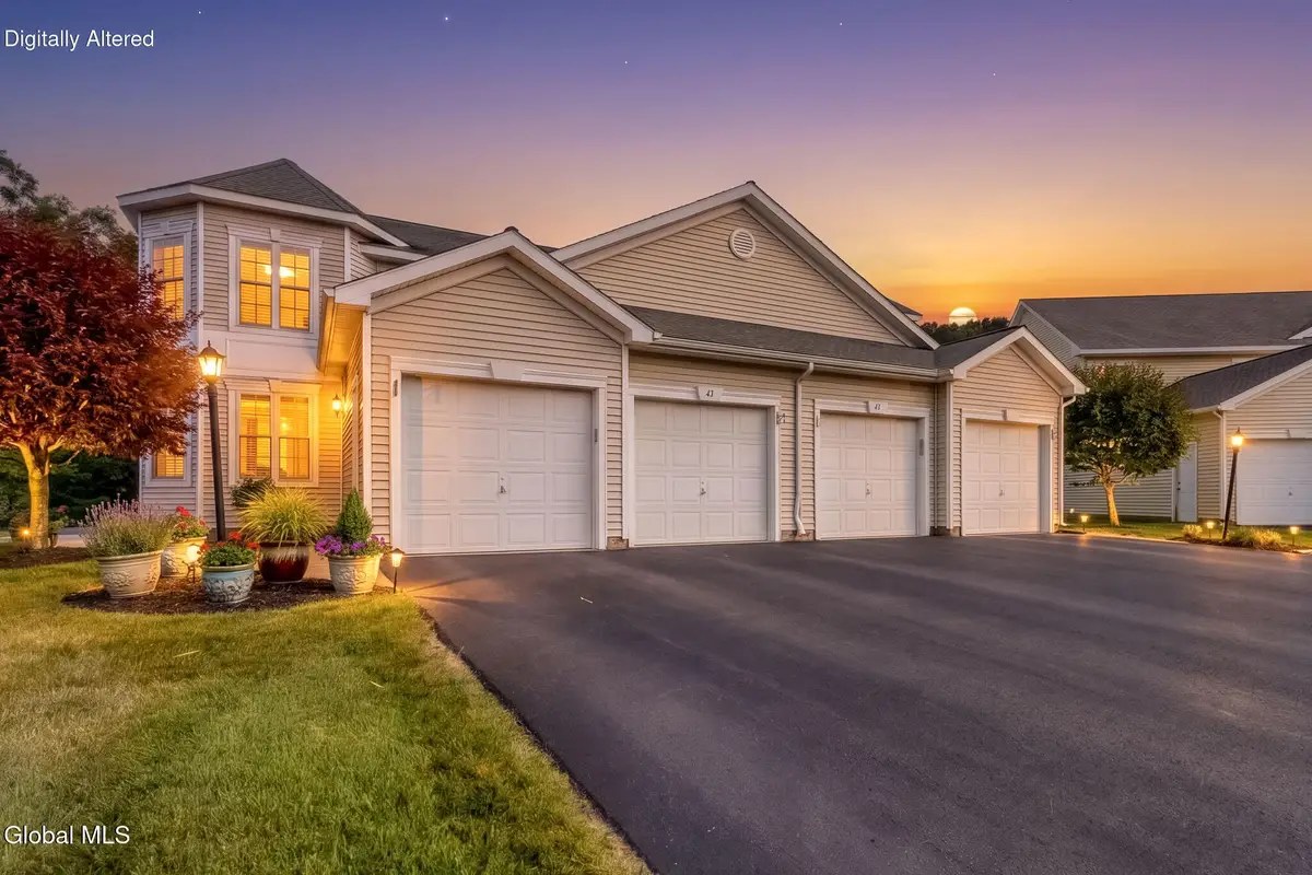 45 Patroon Pointe Drive, Rensselaer, NY 12144 - #1