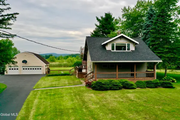 87 Lasher Road, Bethlehem, NY 12158