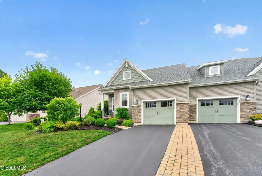 16A Winchester Place, Halfmoon, NY 12118 - #2