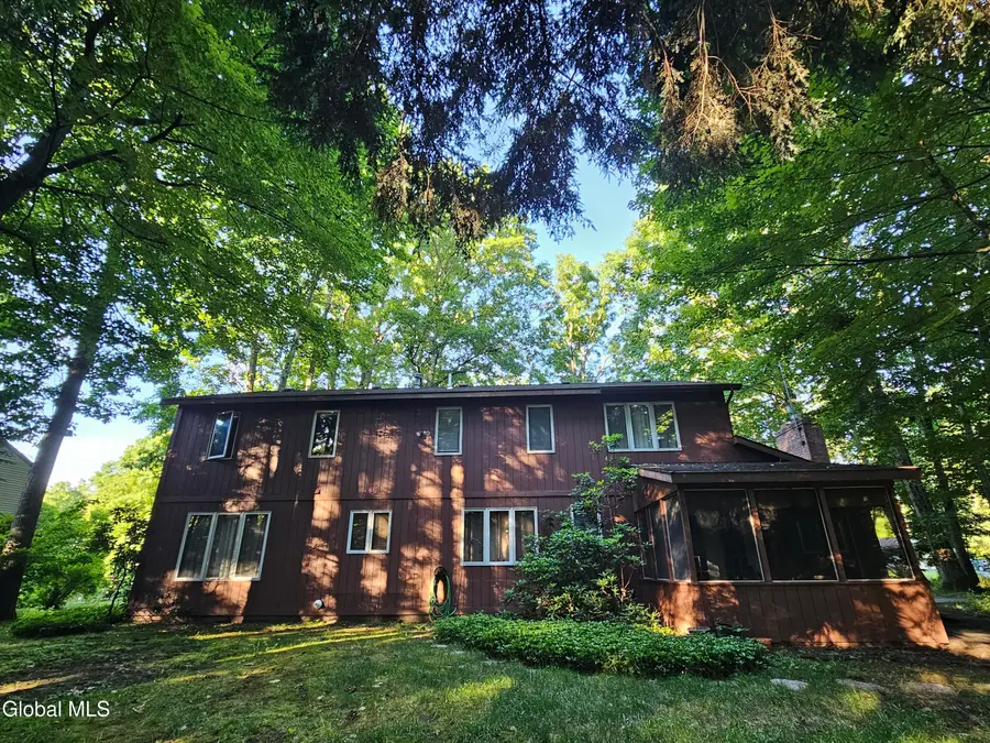 35 Via Maria Drive, Glenville, NY 12302 - #3