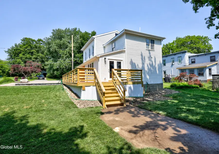 18 Chestnut Street, Saratoga, NY 12871 - #3