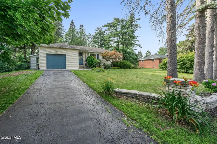 54 E Hite Court, Guilderland, NY 12303 - #3