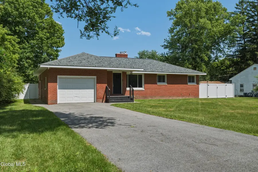 10 Kasper Drive, Loudonville, NY 12211 - #3