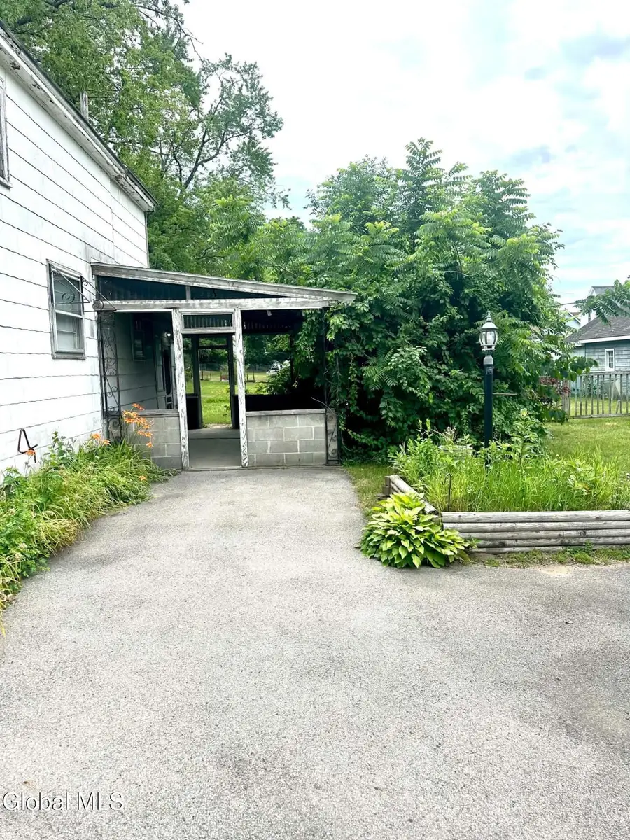 15 Van Zandt Street, Schenectady, NY 12304 - #3