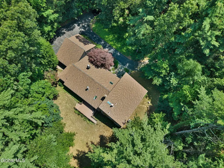 27 Robinwood Drive, Clifton Park, NY 12065 - #2