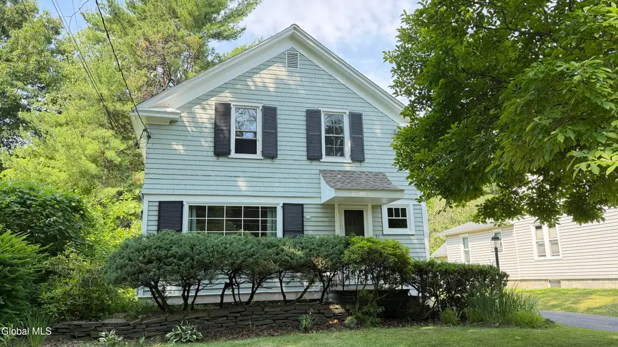 31 Oakwood Place, Bethlehem, NY 12054 - #3