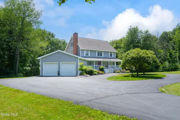 119 Menemsha Lane, Brunswick, NY 12198