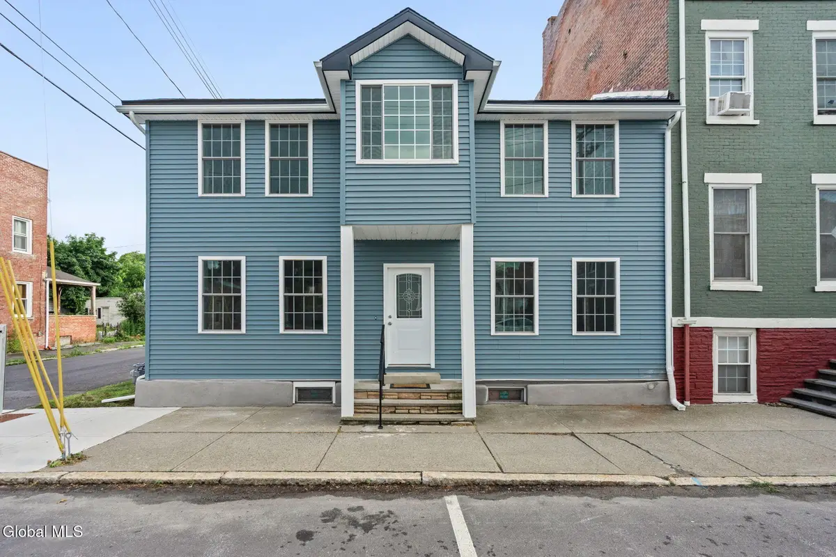 16 Broad Street, Waterford, NY 12188 - #1
